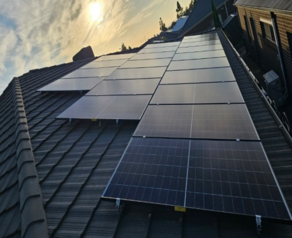 17kW Solar with 19kWh Battery Installation in Strathtulloh Victoria