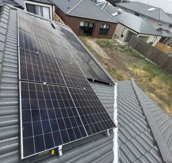 solar and battery installation in greenvale 3059