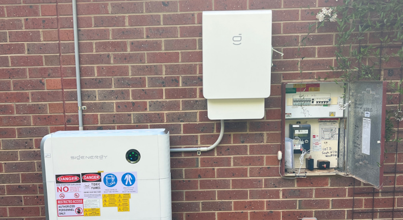 solar inverter installed on 13.16kW Solar and 24.18kWh Woodend VIC 3442